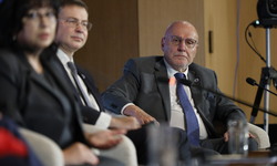 Bulgaria on the Doorstep of the Eurozone: Bulgaria and the Eurozone, High-level Roundtable