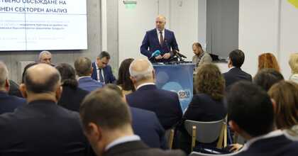 Премиерът Росен Желязков: Няма данни за спекулативно повишаване на цените във връзка с въвеждането на еврото