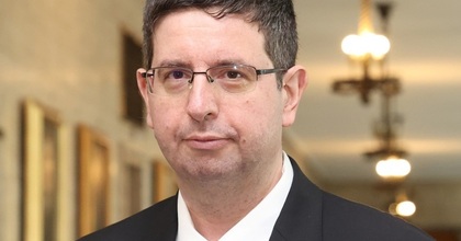 БТА: Петър Чобанов: На финала сме с подготовката за преминаване на картовите разплащания от лева в евро