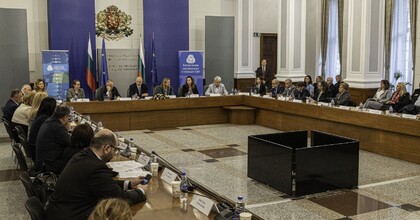 Подобряването на финансовата грамотност на българските граждани  ще помогне и в борбата с дезинформацията за еврозоната