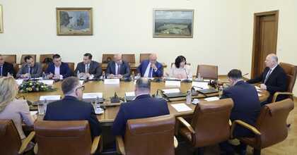 Допълнителни мерки срещу необоснованото покачване на цените, повишаване на санкциите и допълнителни гаранции за защитата на потребителите предлага правителството с промени в Закона за въвеждане на еврото